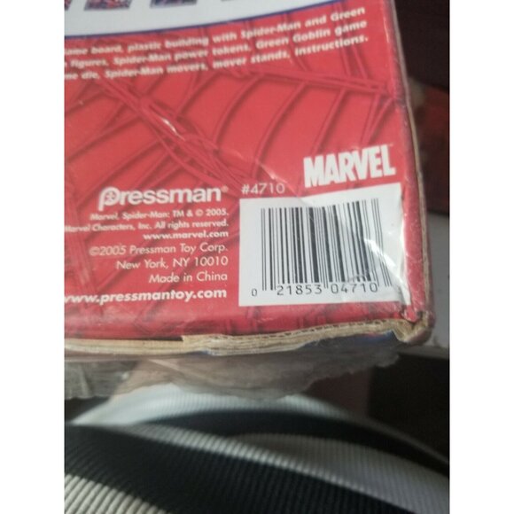 Marvel Spider-Man vs the Green Goblin Board Game 2005 Pressman w/ Battle Wall - Picture 6 of 7